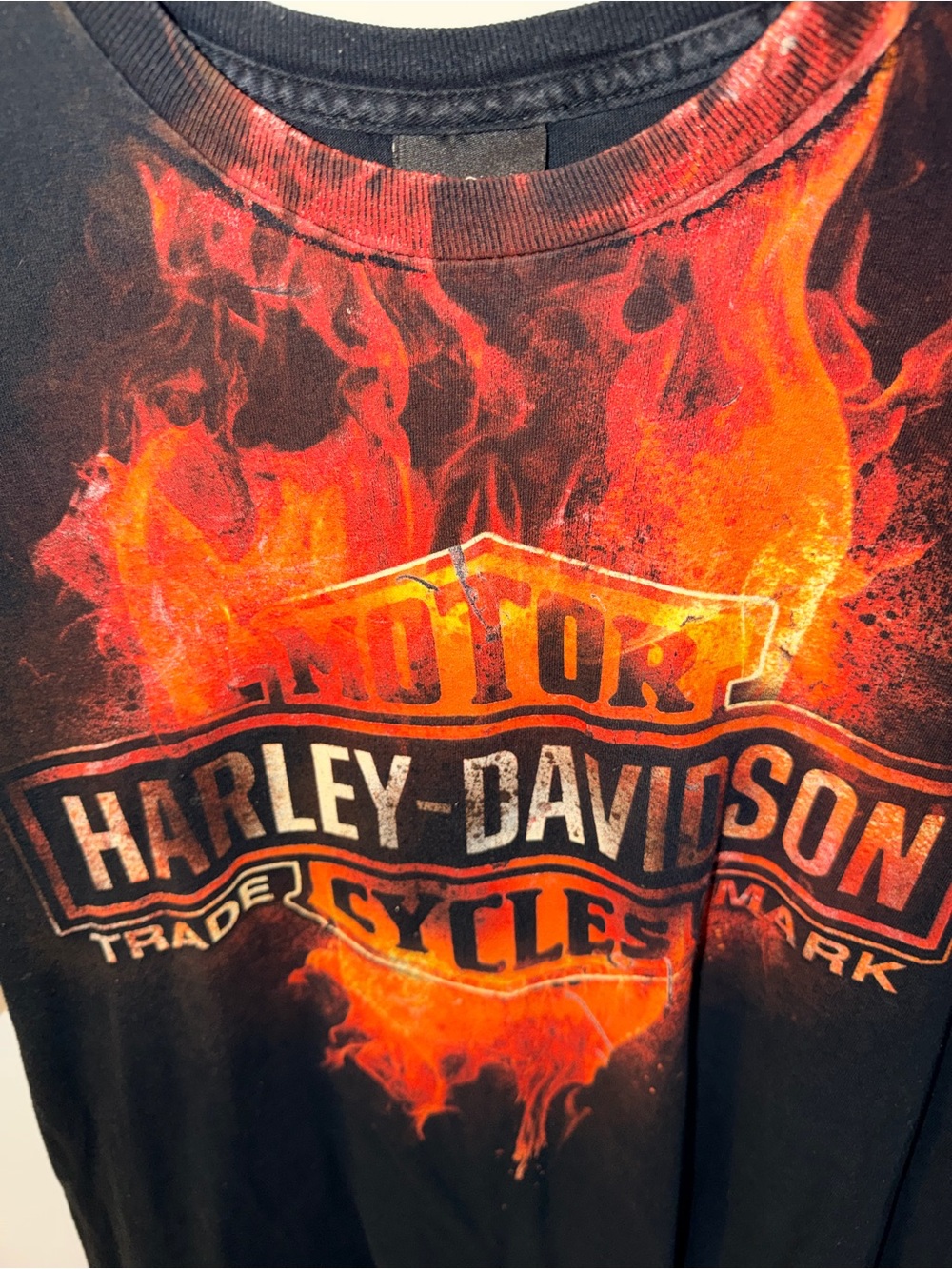 Harley-Davidson Men’s Black Tee with Flame Logo Size XL - Picture 2 of 6